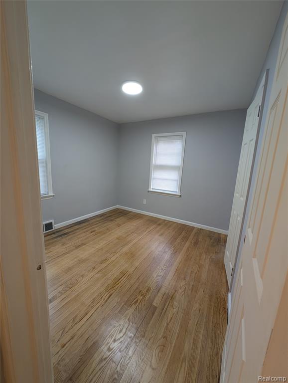 16531 Plainview Avenue Property Photo 24