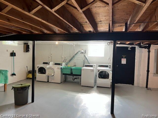 26309 W 7 Mile Road Property Photo 8