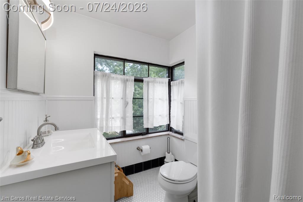 757 Middlesex Road Property Photo 32