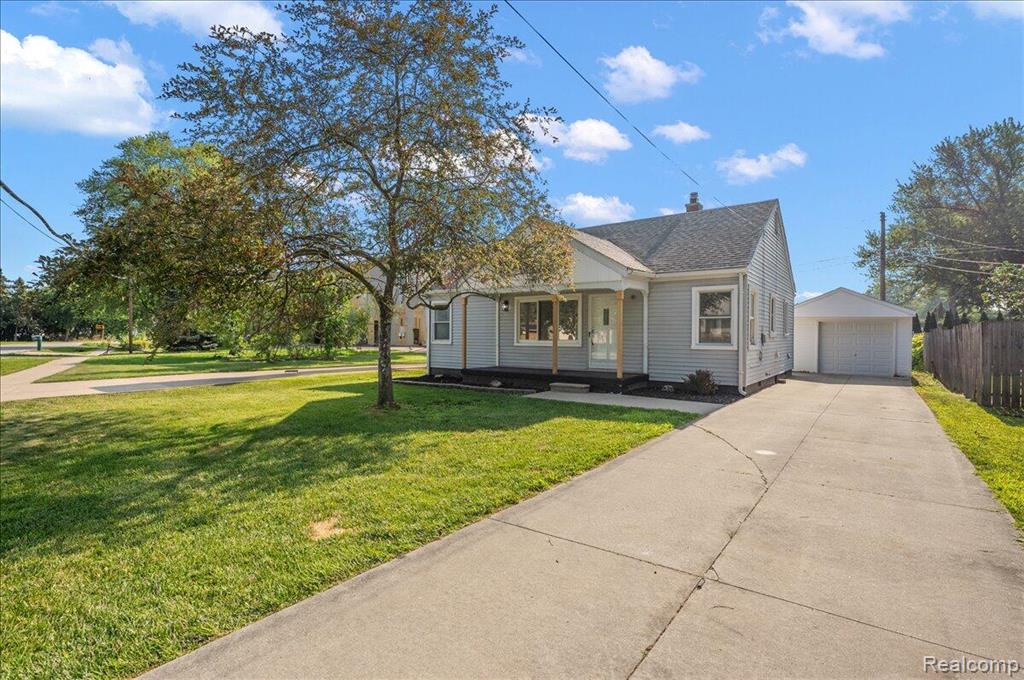 29606 S River Road Property Photo 3