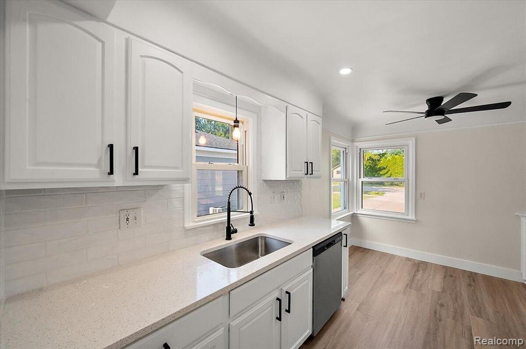 29606 S River Road Property Photo 11