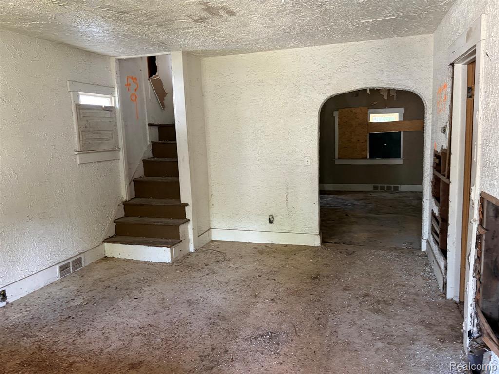 2509 Brown Street Property Photo 1