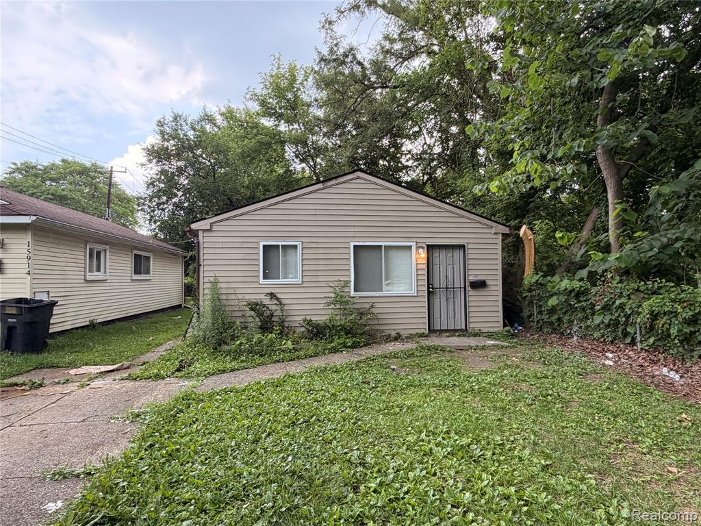 15908 Dacosta Street Property Photo 1