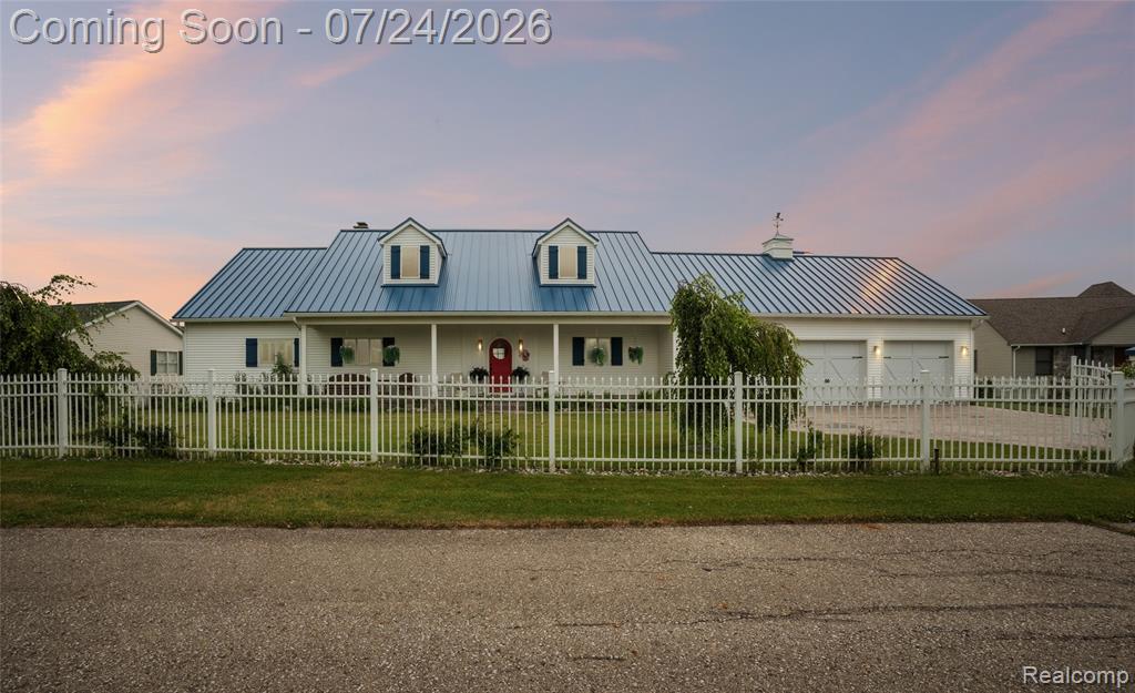 5110 Shorefront Lane Property Photo 1