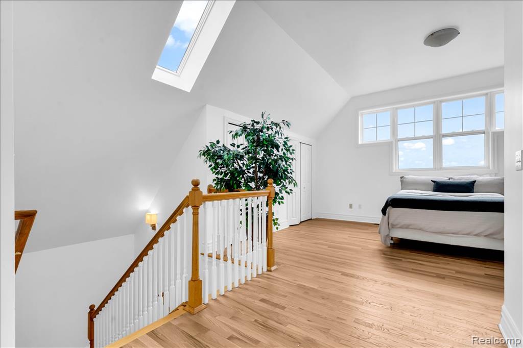 429 E Ferry Street Property Photo 19