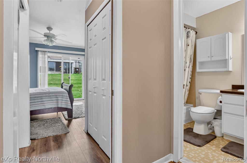 25157 Franklin Terrace Property Photo 14