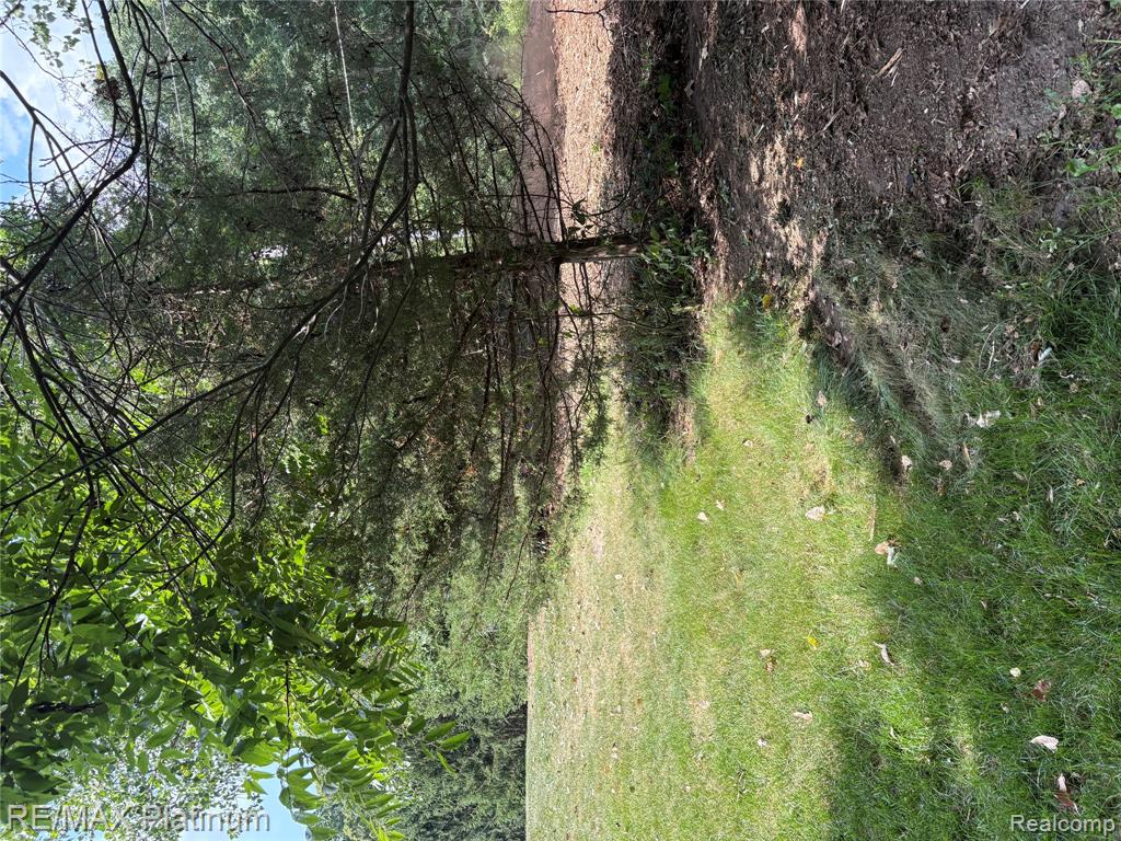 16133 Meredith Court Property Photo 2