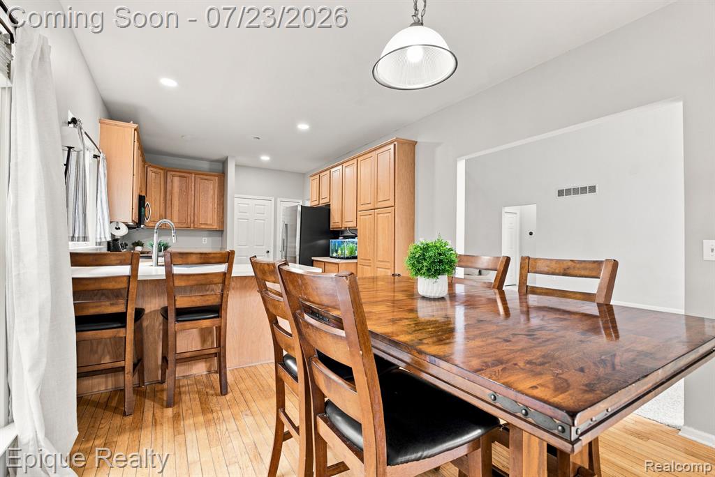 43144 Emerson Way Property Photo 10