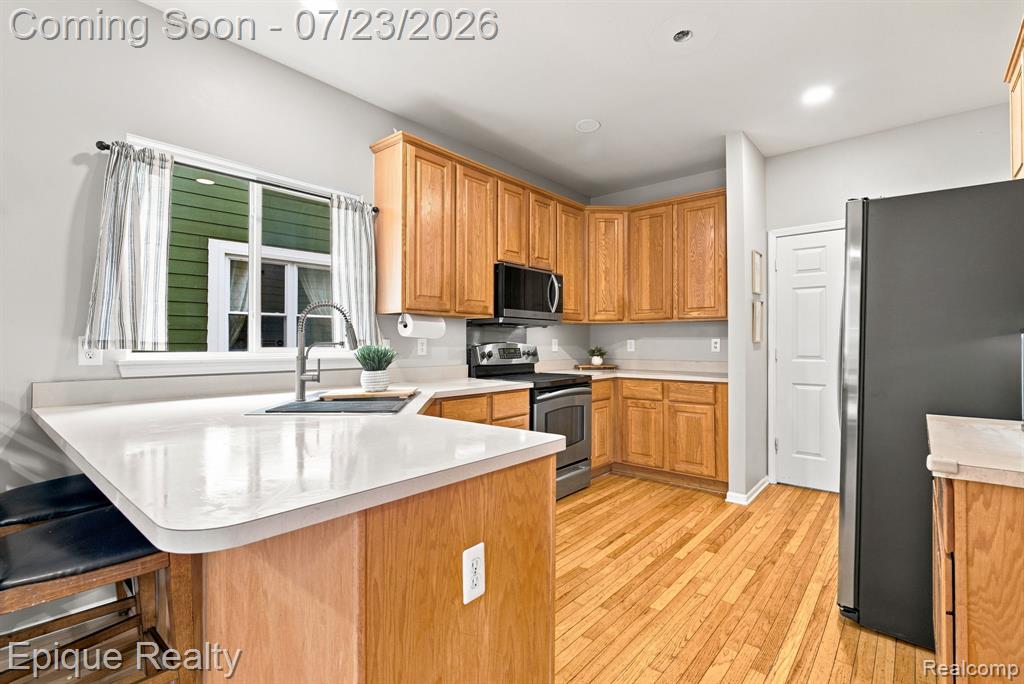 43144 Emerson Way Property Photo 13