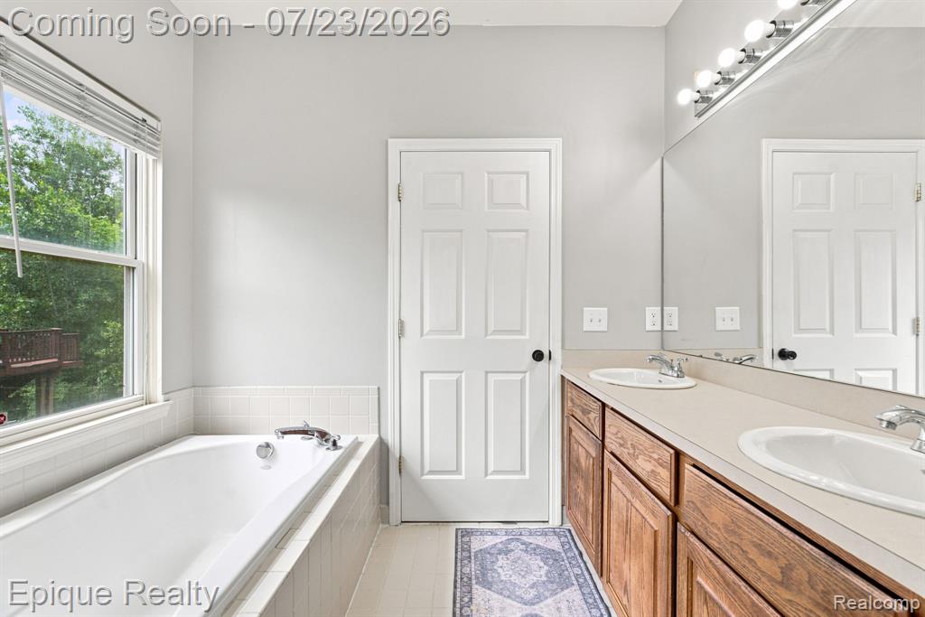43144 Emerson Way Property Photo 23