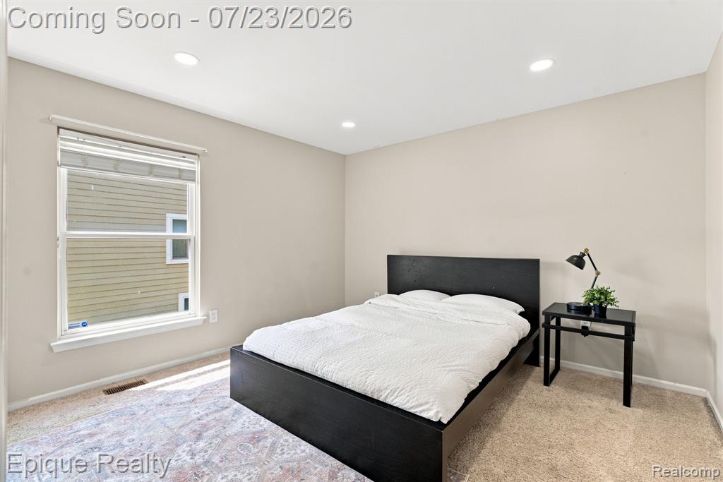 43144 Emerson Way Property Photo 33
