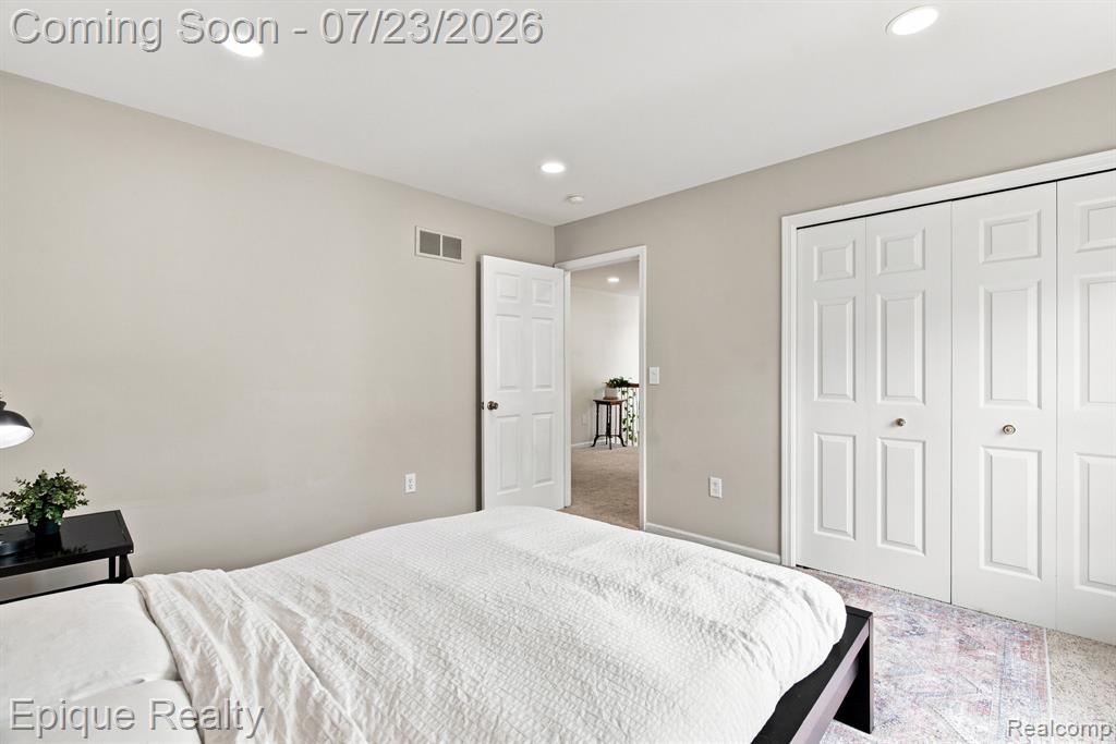 43144 Emerson Way Property Photo 34