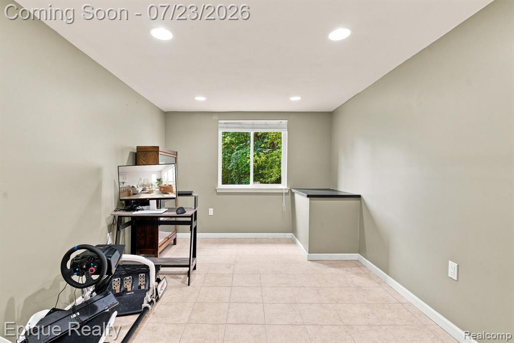43144 Emerson Way Property Photo 44