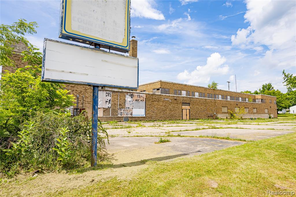 440 Michigan Avenue Property Photo 3