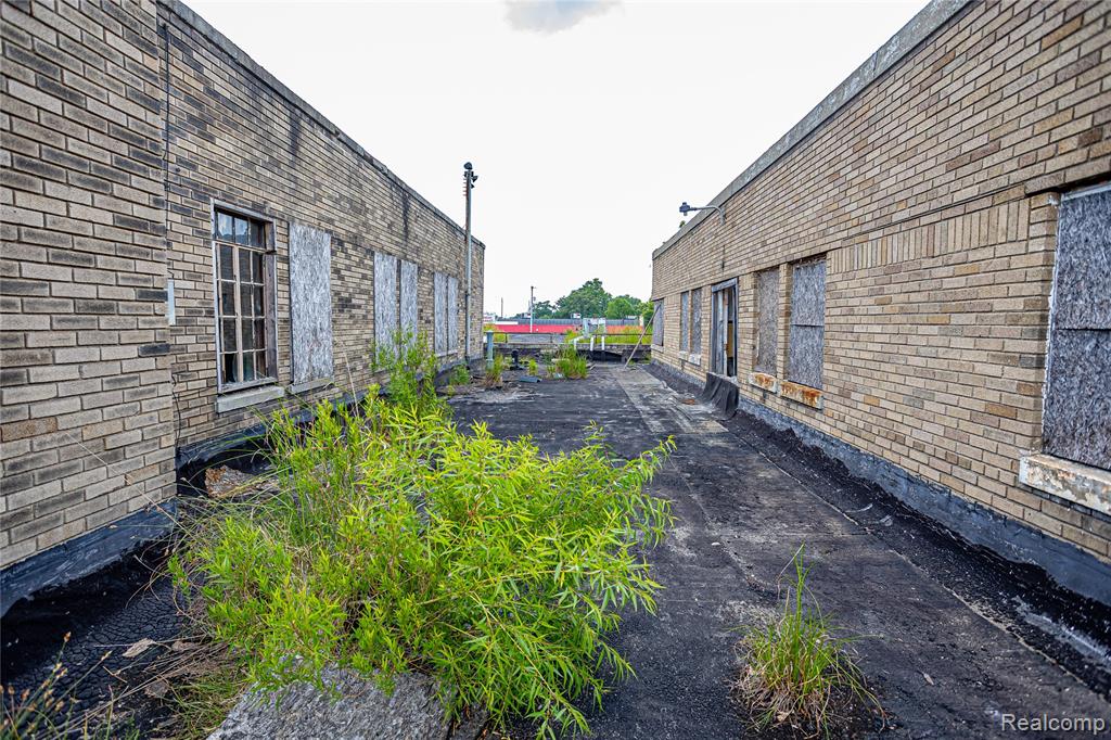 440 Michigan Avenue Property Photo 8