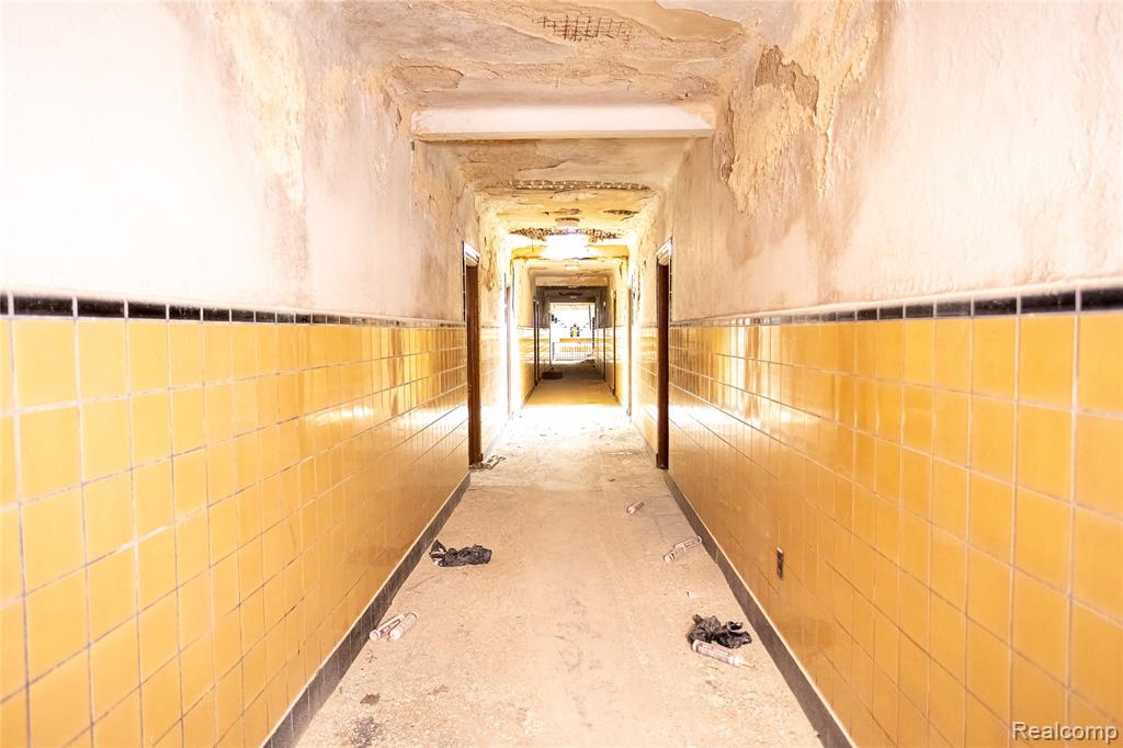 440 Michigan Avenue Property Photo 11