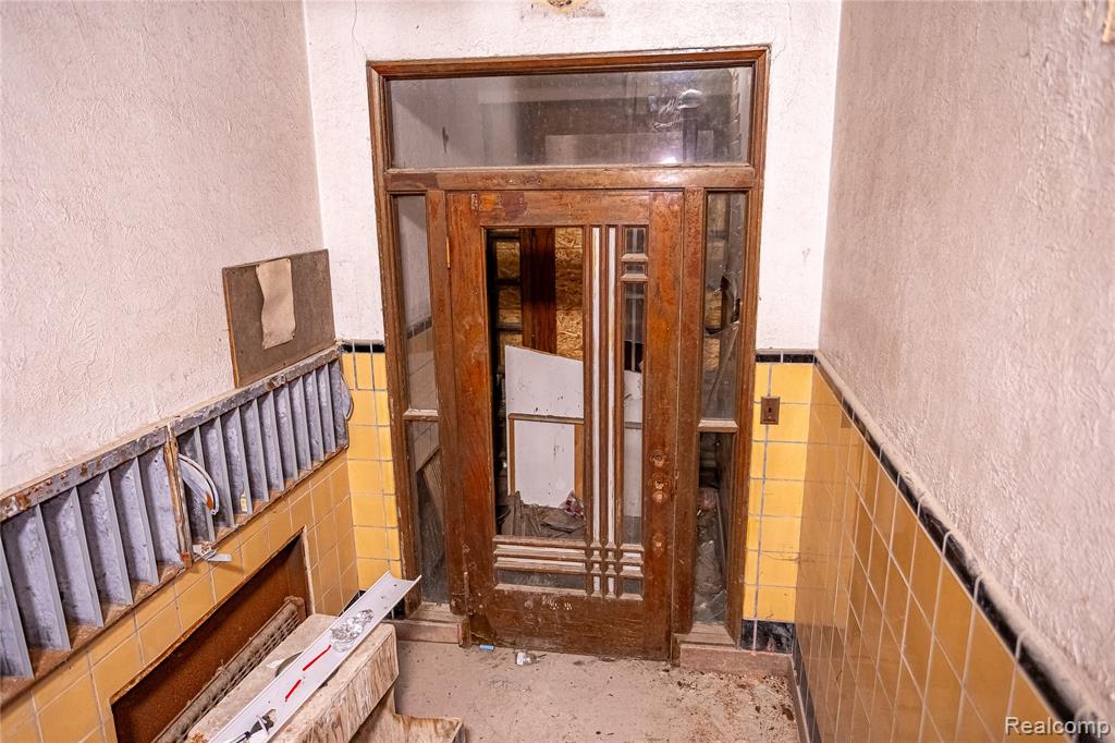 440 Michigan Avenue Property Photo 15