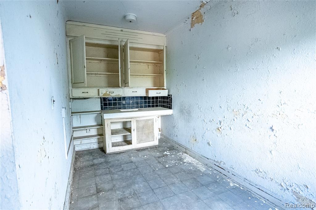 440 Michigan Avenue Property Photo 37