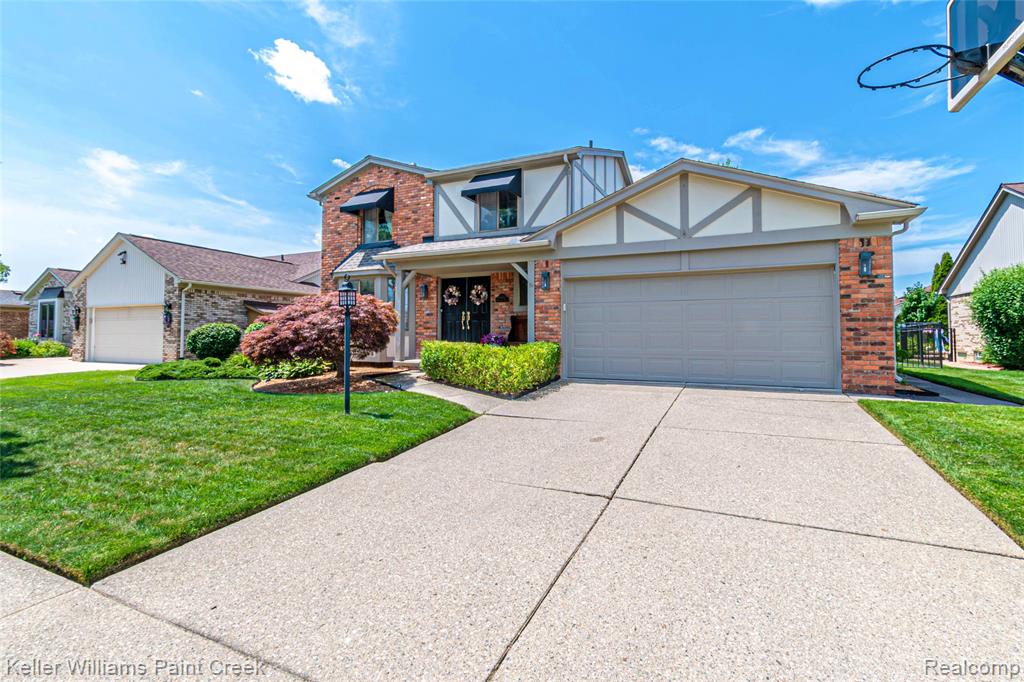 44333 Pentwater Drive