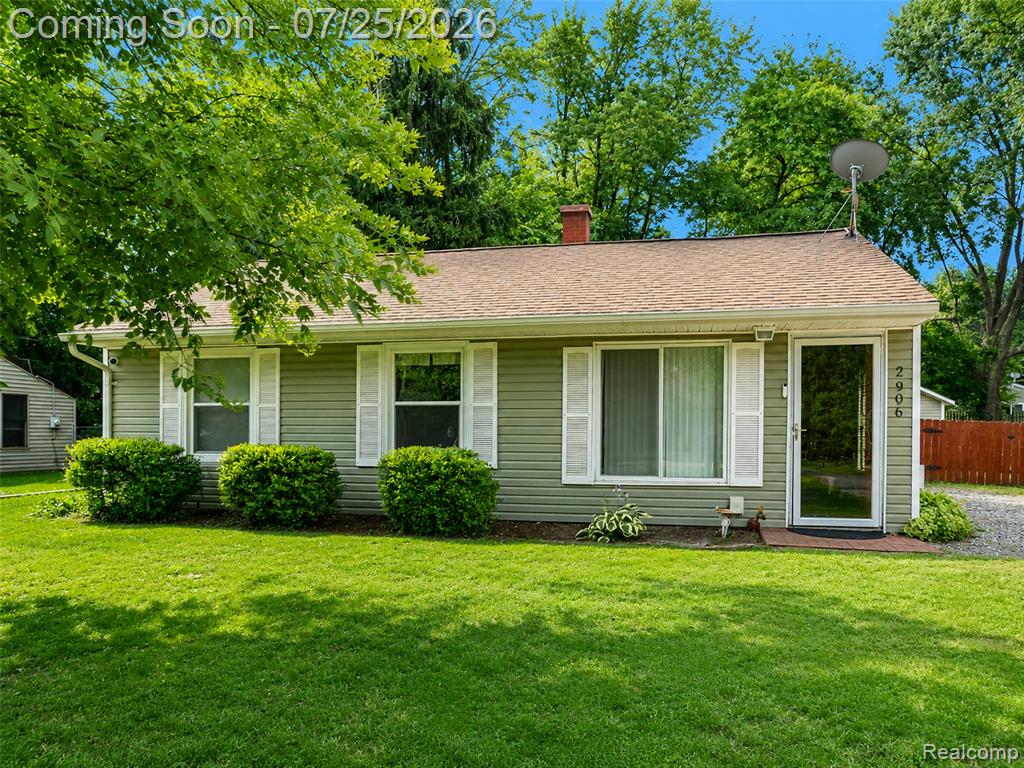 2906 James Road Property Photo 1