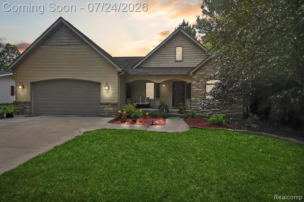 4915 Anglers Lane