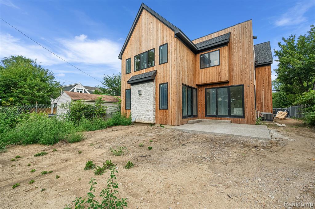 1500 Villa Road Property Photo 17