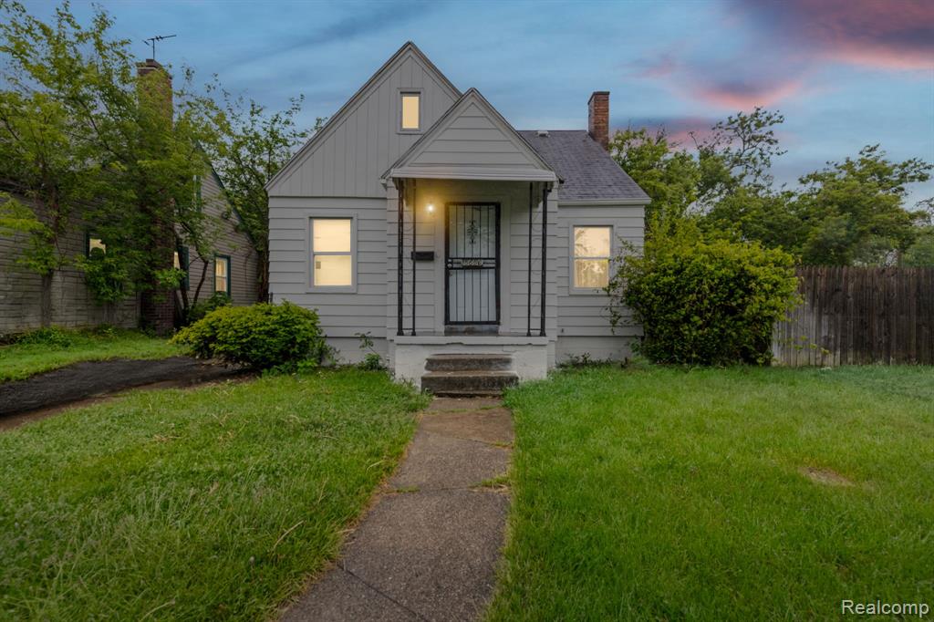 15650 Lappin Street Property Photo 3