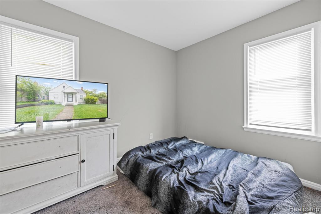 15650 Lappin Street Property Photo 8