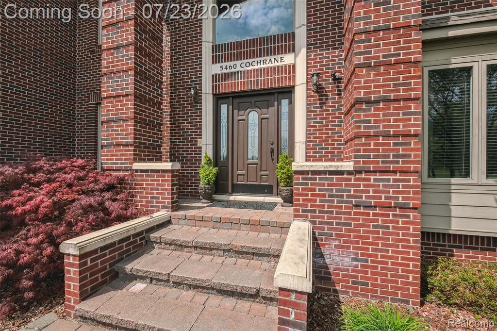 5460 Cochrane Road Property Photo 2