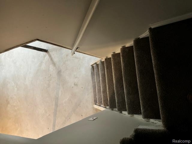 5903 Kensington Avenue Property Photo 17