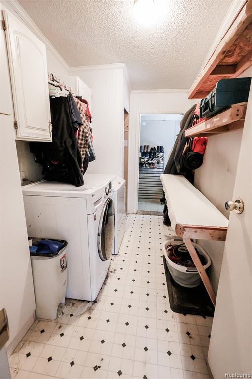 9386 Henderson Road Property Photo 14