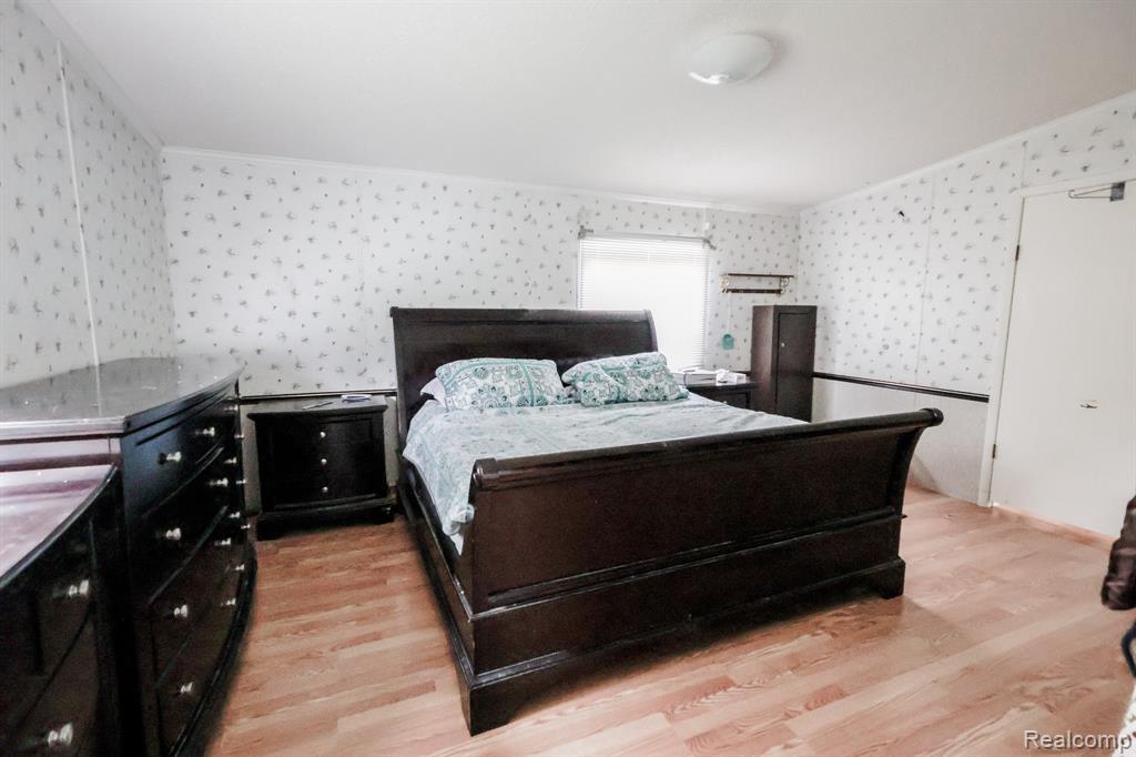 9386 Henderson Road Property Photo 16