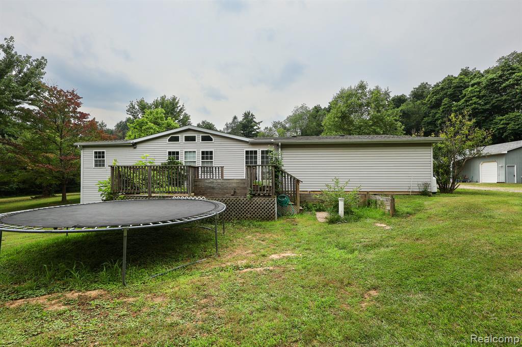 9386 Henderson Road Property Photo 26