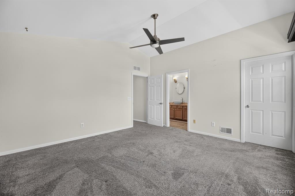 5082 Whispering Glen Trail Property Photo 15