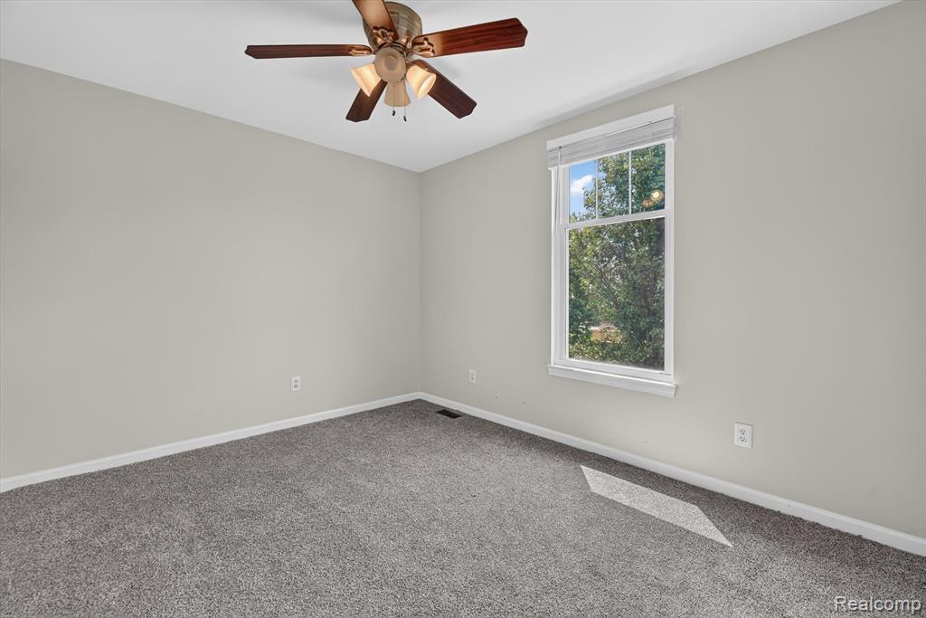 5082 Whispering Glen Trail Property Photo 22