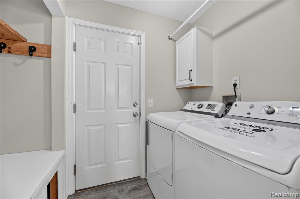 5082 Whispering Glen Trail Property Photo 30