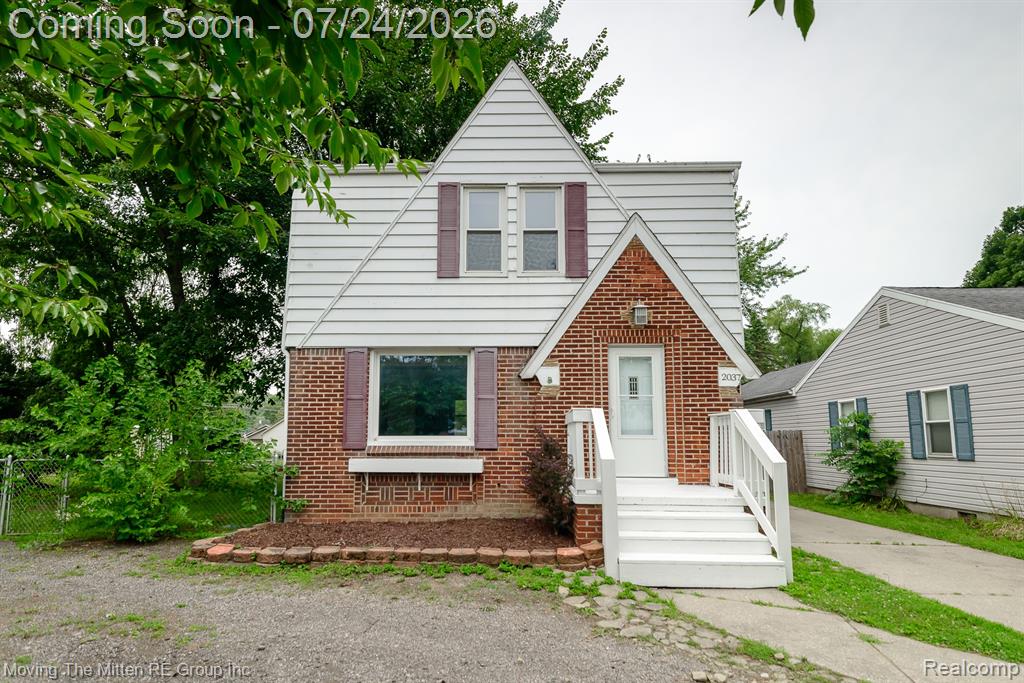 2037 Vivian Road Property Photo 1