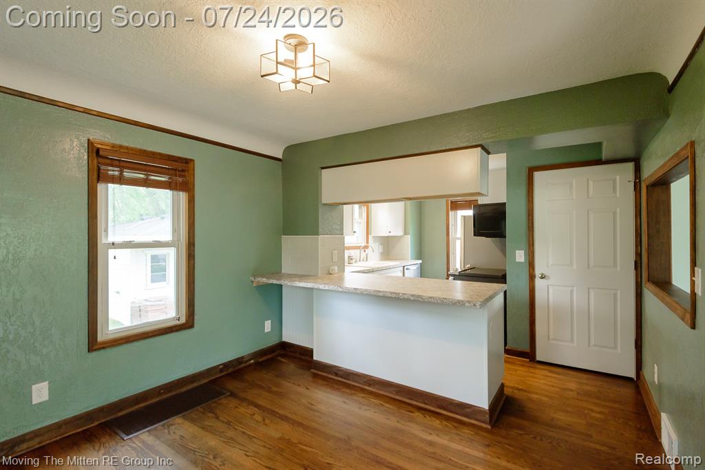 2037 Vivian Road Property Photo 6