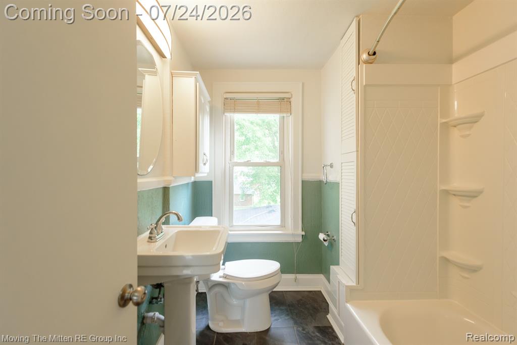 2037 Vivian Road Property Photo 22