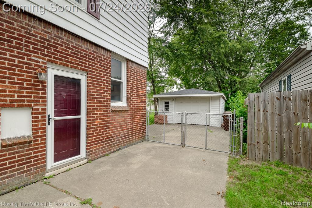 2037 Vivian Road Property Photo 36