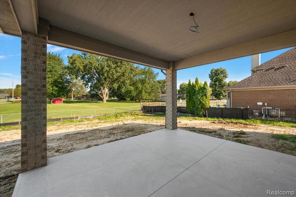 49928 Jean Drive Property Photo 13