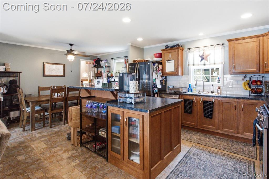 16206 Lancaster Way Property Photo 8