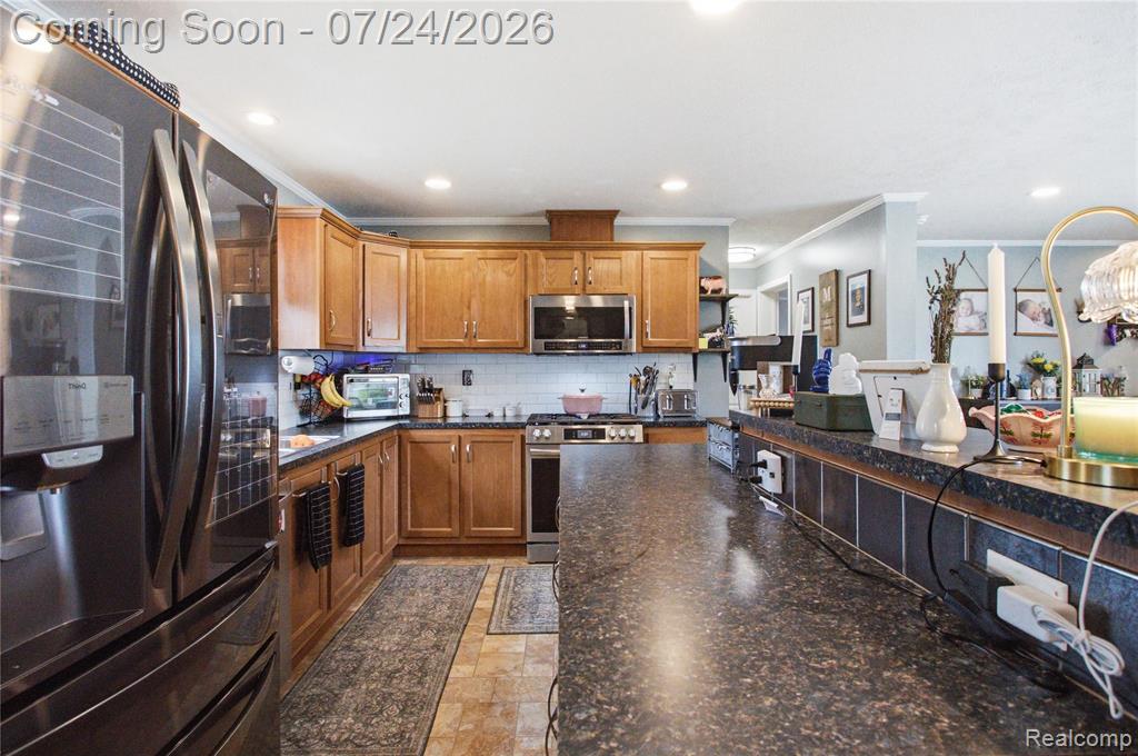 16206 Lancaster Way Property Photo 9