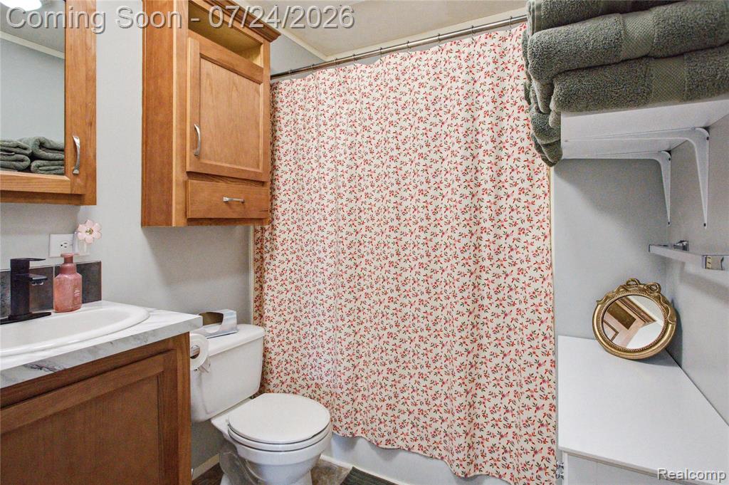16206 Lancaster Way Property Photo 33