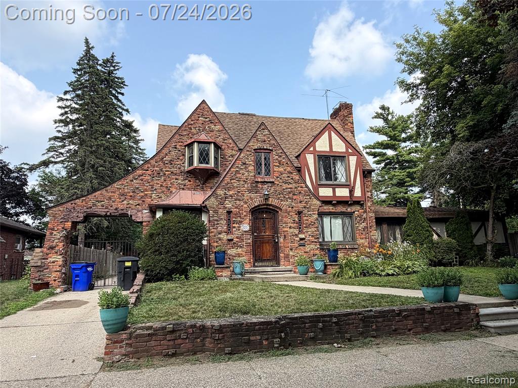 8215 Bramell Property Photo 1