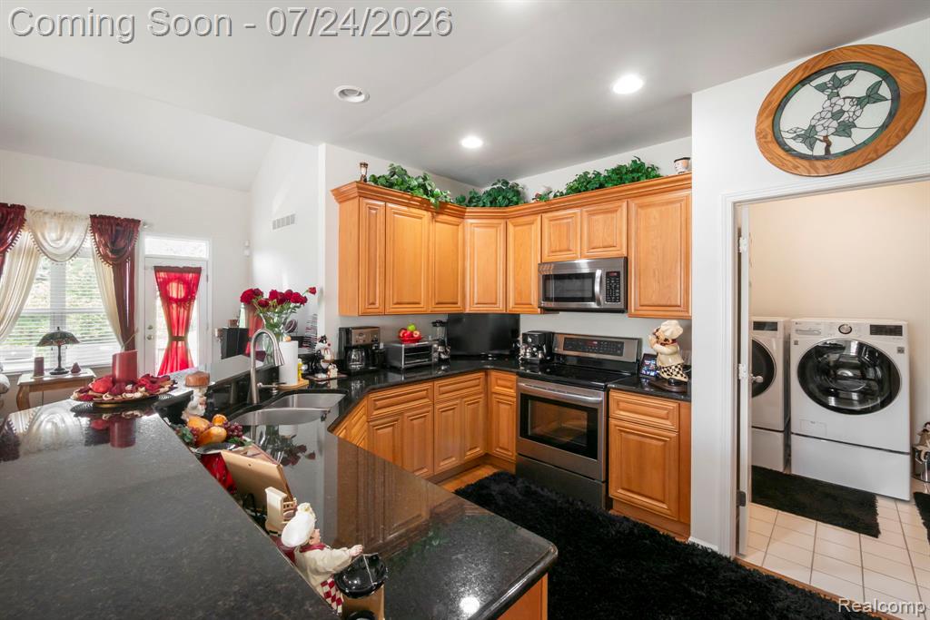 7180 Chandler Drive Property Photo 8