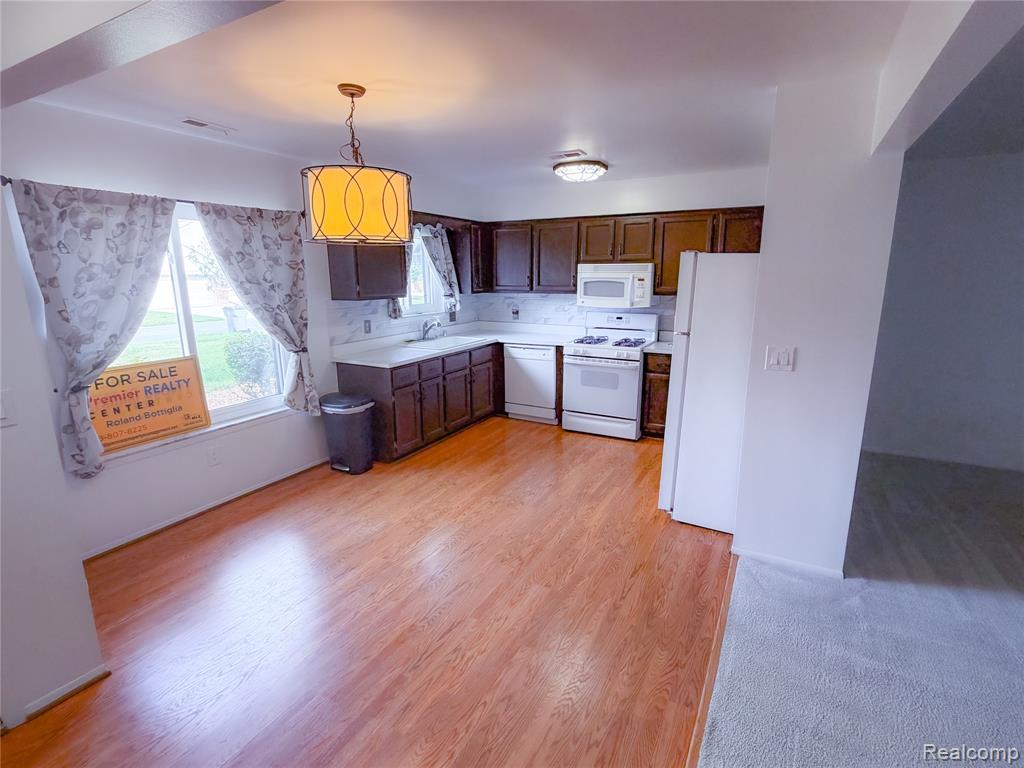 20342 Pine Meadow Drive Property Photo 6