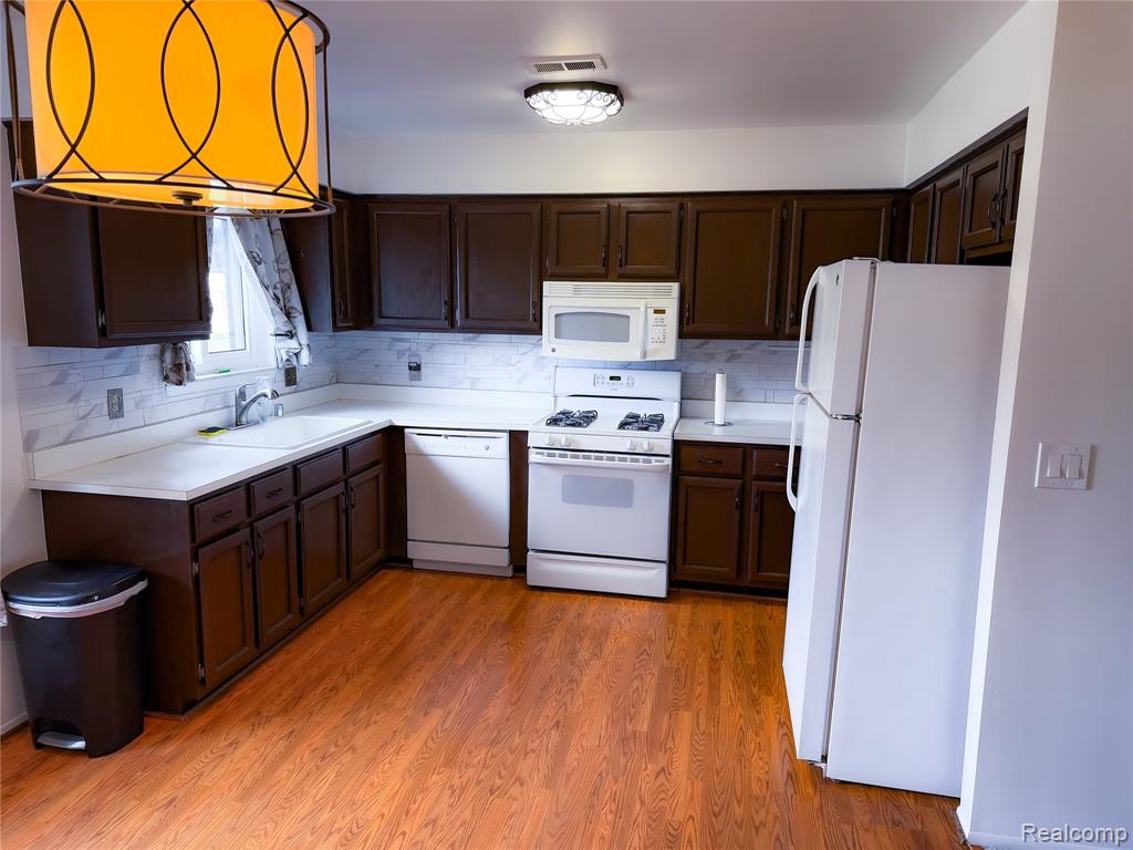 20342 Pine Meadow Drive Property Photo 7