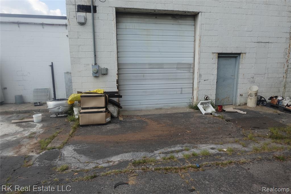 9 Mile Road Property Photo 5
