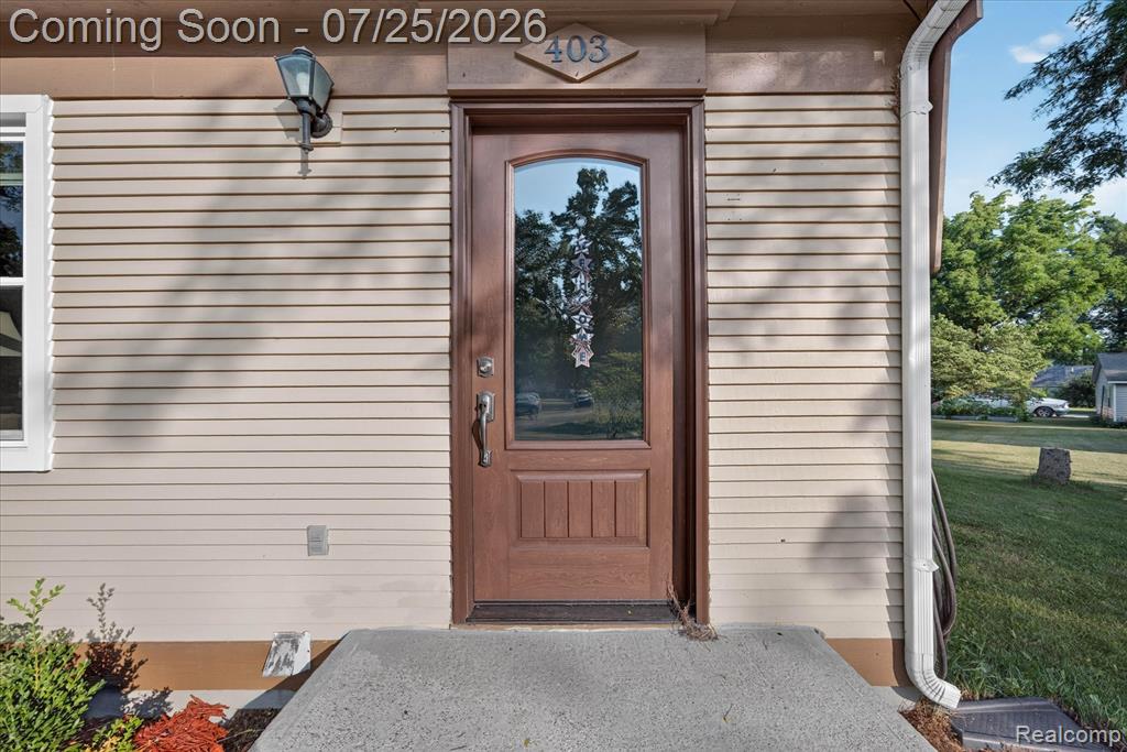403 Main Street Property Photo 2